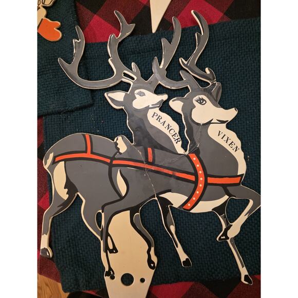 Vintage (1970's) Santa's Sleigh And Reindeer Yard Ornaments Great Shape! - Picture 3 of 11
